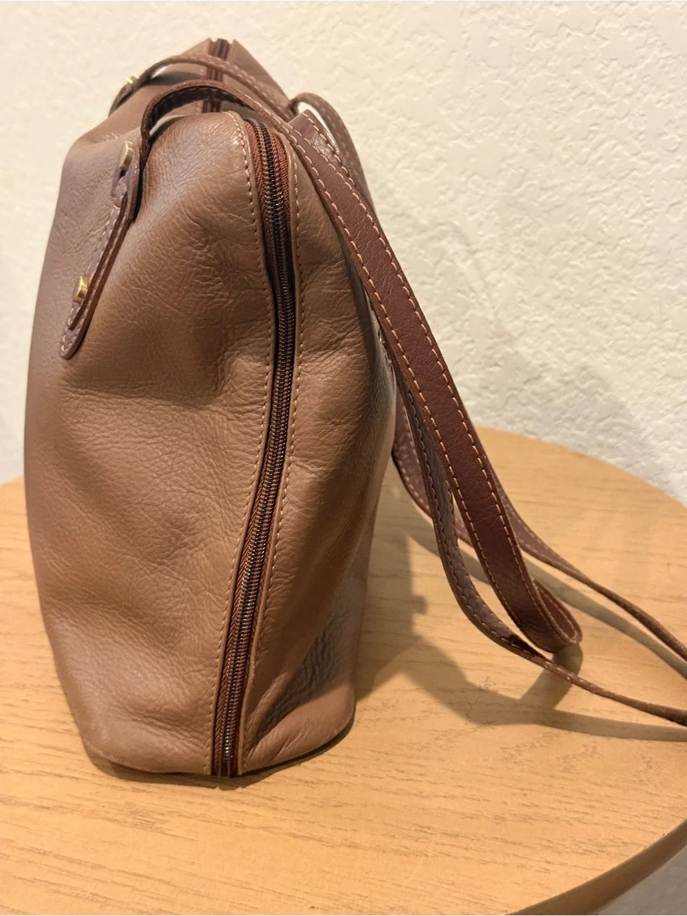 Maria’s made in Italy Leather‎ Tote Bag in Warm Brown with Brass Accents